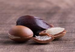 Argana eļļa - pretnovecošanās šķidrais zelts un matu aizsardzība pret karstumu