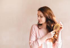 Ļaujiet saviem matiem runāt, 8. daļa. Ārkārtīgi sausu matu kopšanas rutīna