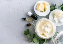 TOP 10: labākās daudzfunkcionālās sejas maskas, ko varat pagatavot mājās